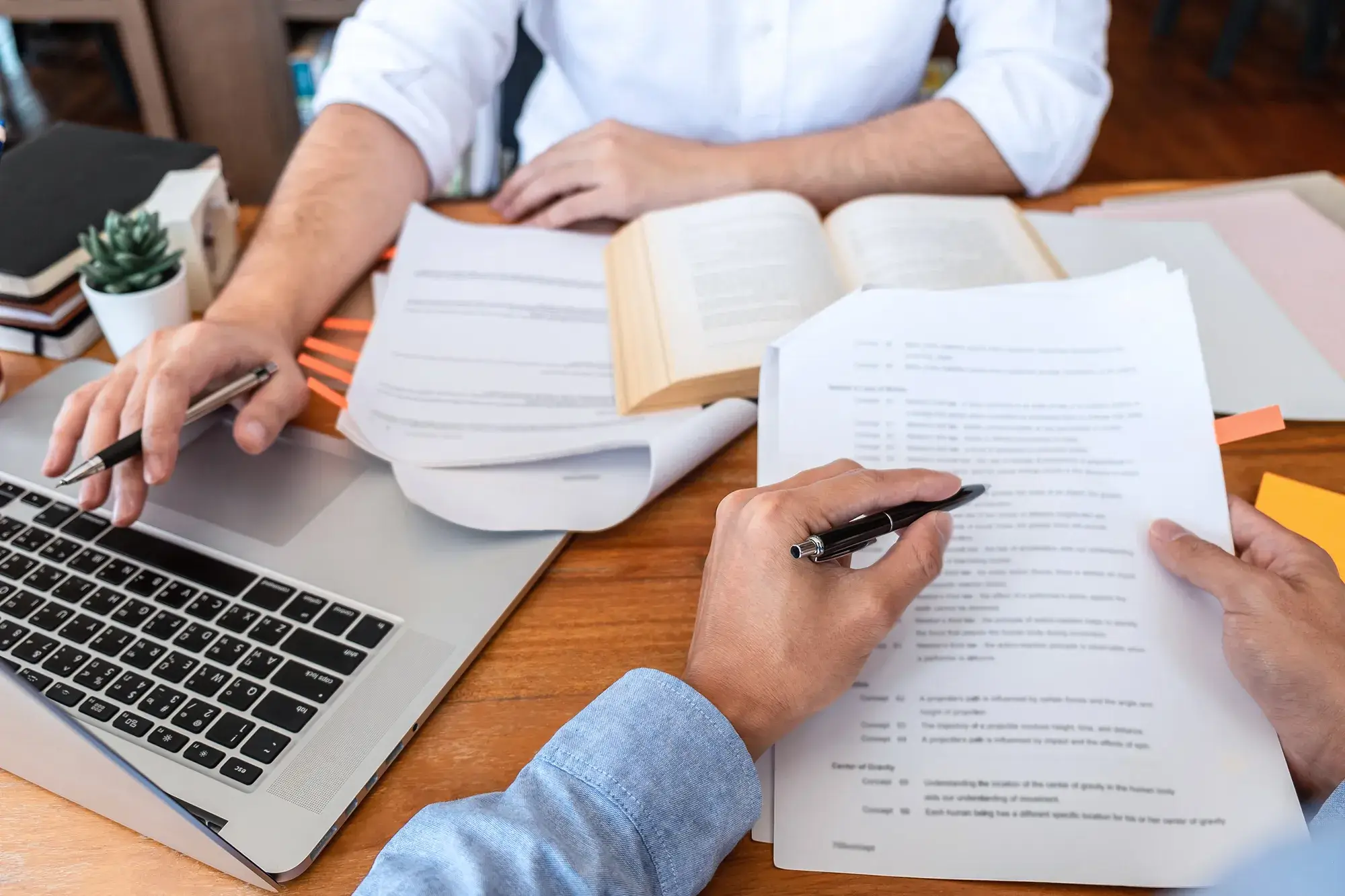 Manual básico de contratos para toda empresa.